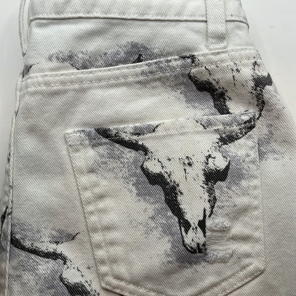 Peach Love California High Rise Shorts Size S - Picture 11 of 16